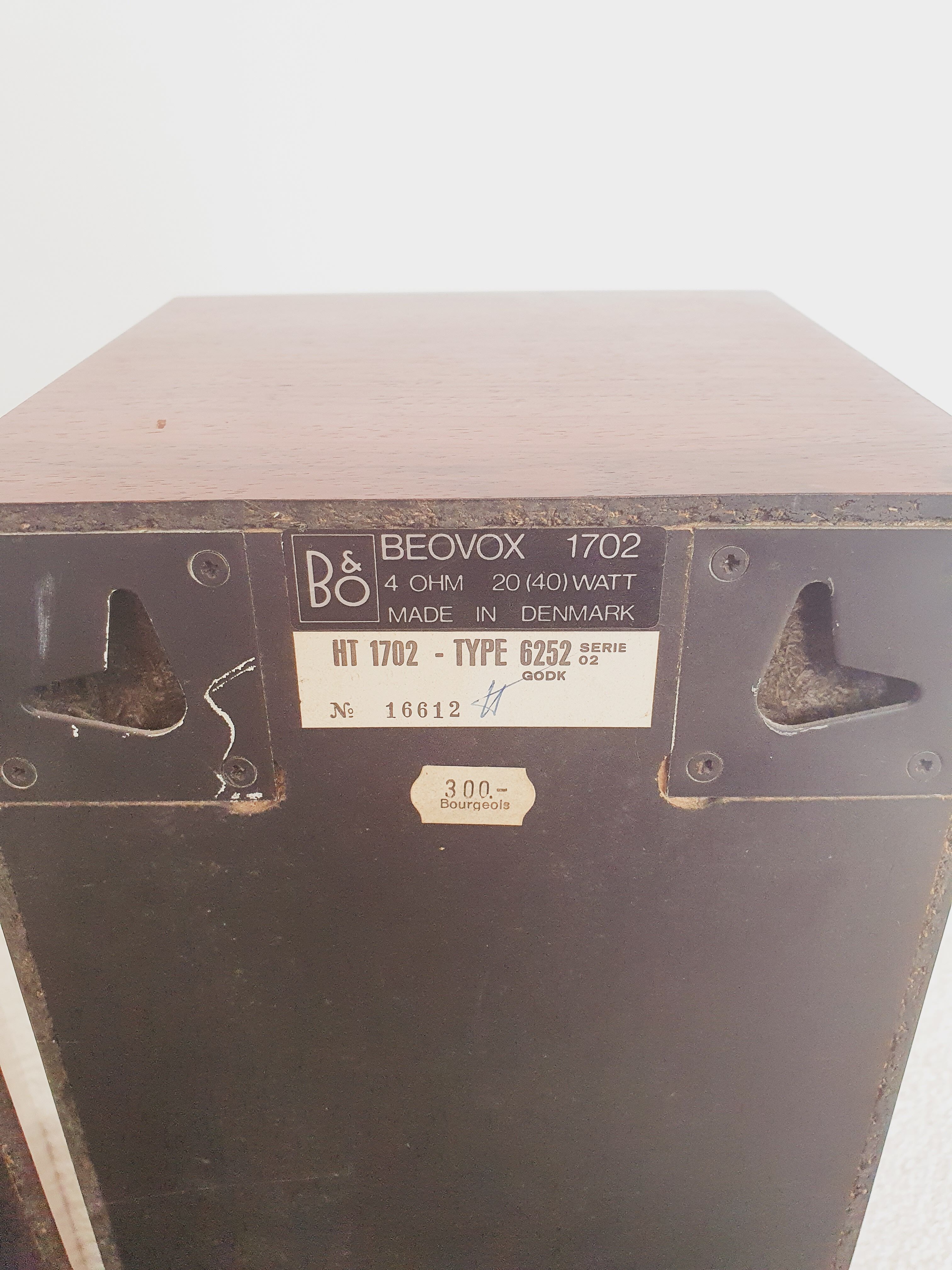 Vintage beovox b&o 1702 speakers