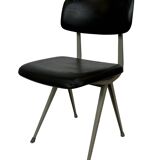 Friso Kramer Result Ahrend chair by Ahrend de Cirkel Dutch Design