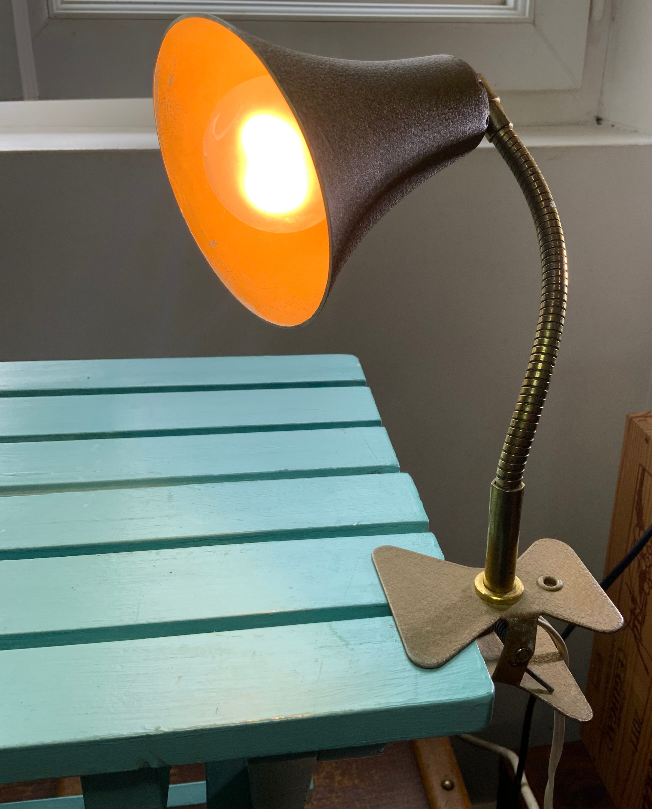 Vintage beige metal clip lamp working condition original electrification