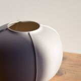 Atlas porcelain vase n°2