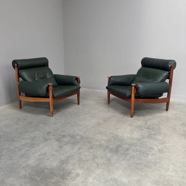 Fauteuils par Eric Merthen pour Ire Möbel AB, années 1960.