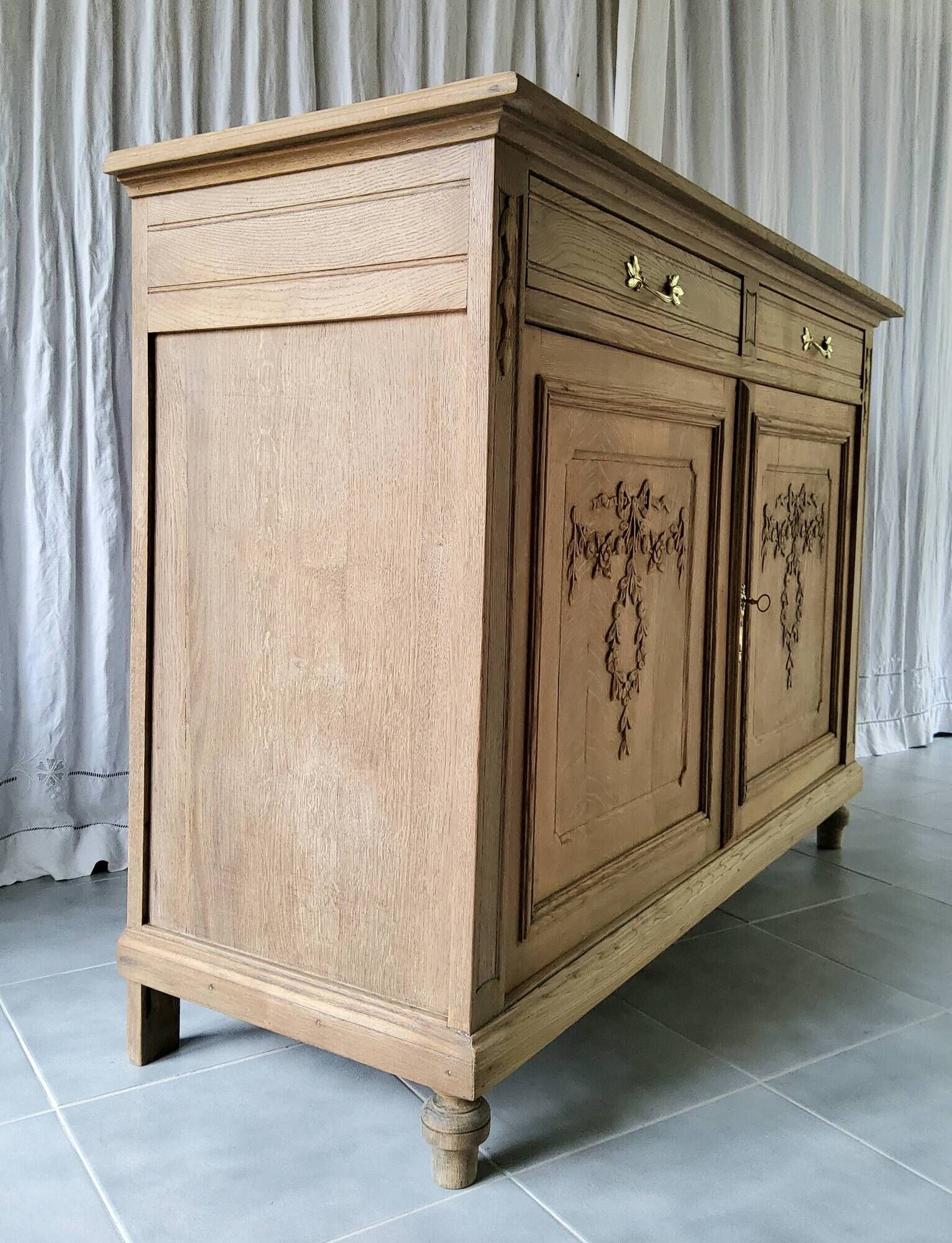 Art Nouveau buffet