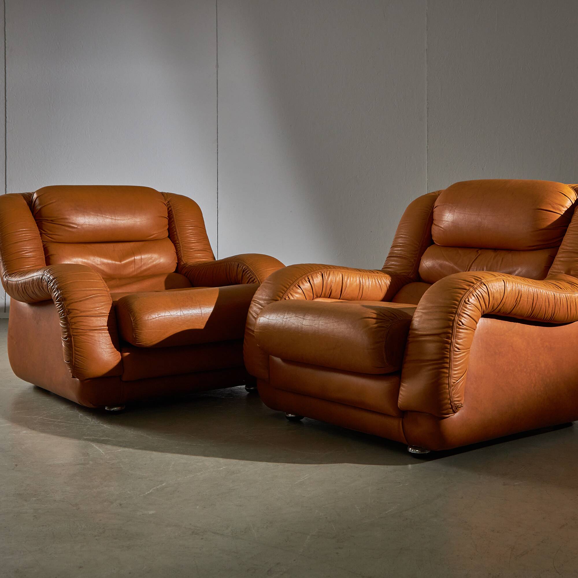 Light Warm Brown Leather Sofa Set