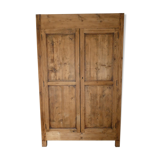 Ancienne armoire en bois massif