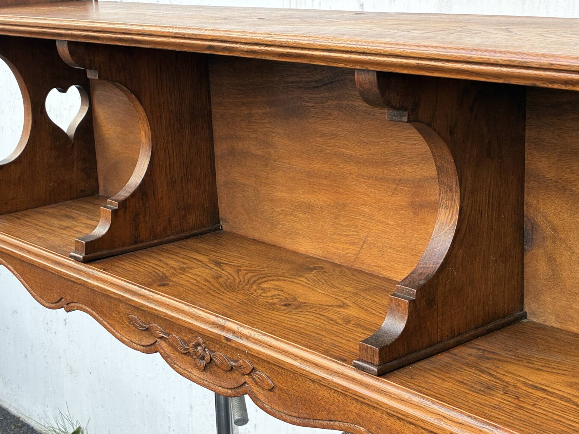 Art Deco display cabinet