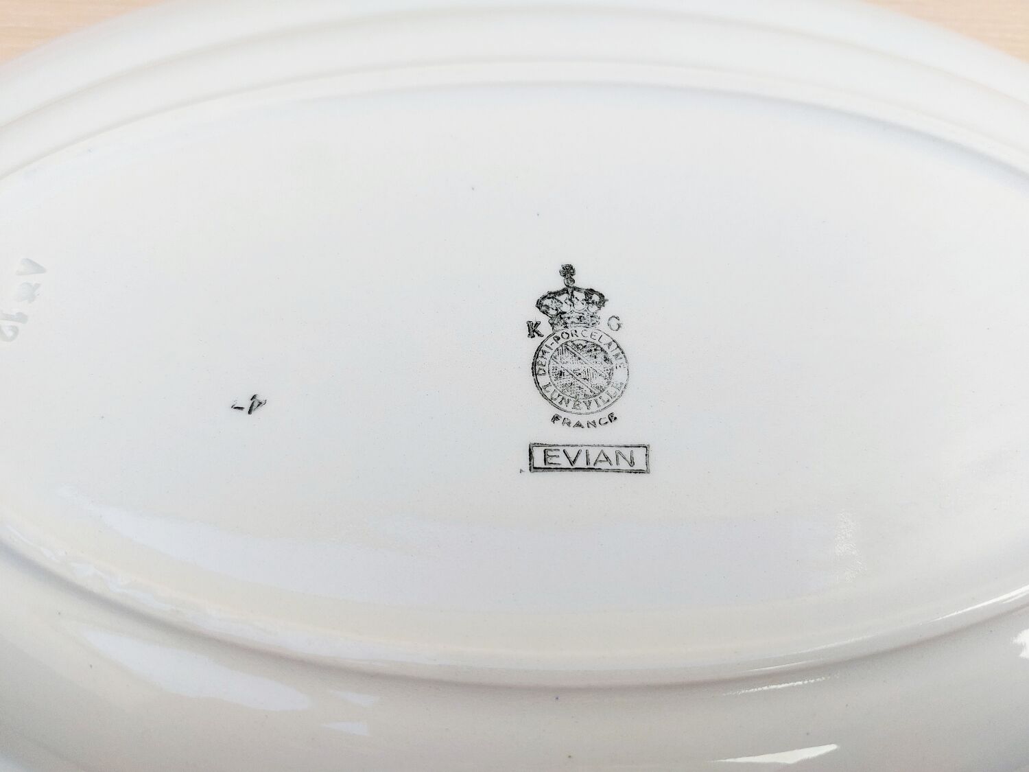 Plat de service ovale Lunéville Evian