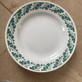 6 Saint Amand plates