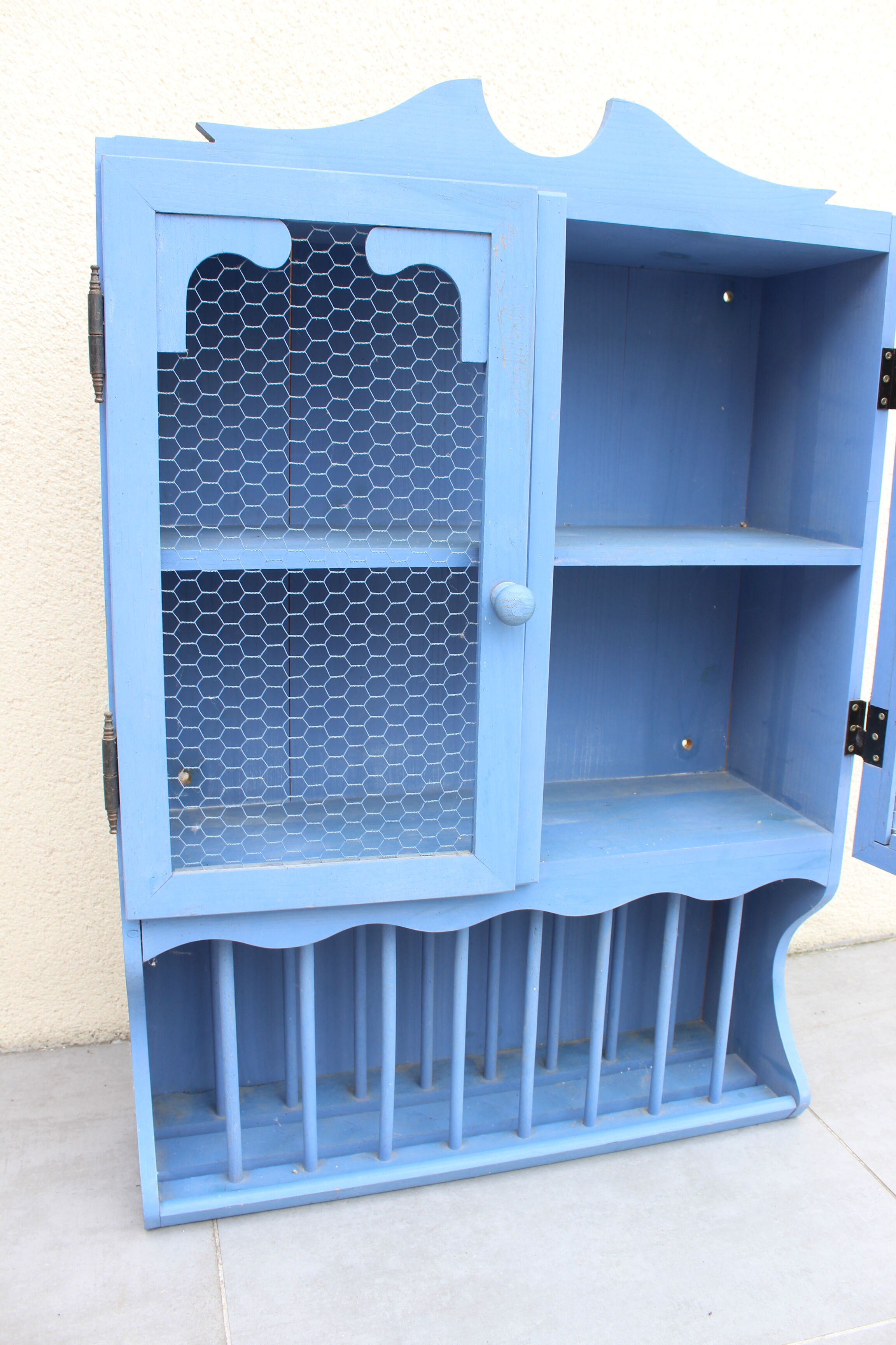 Kitchen cabinet wooden cupboard