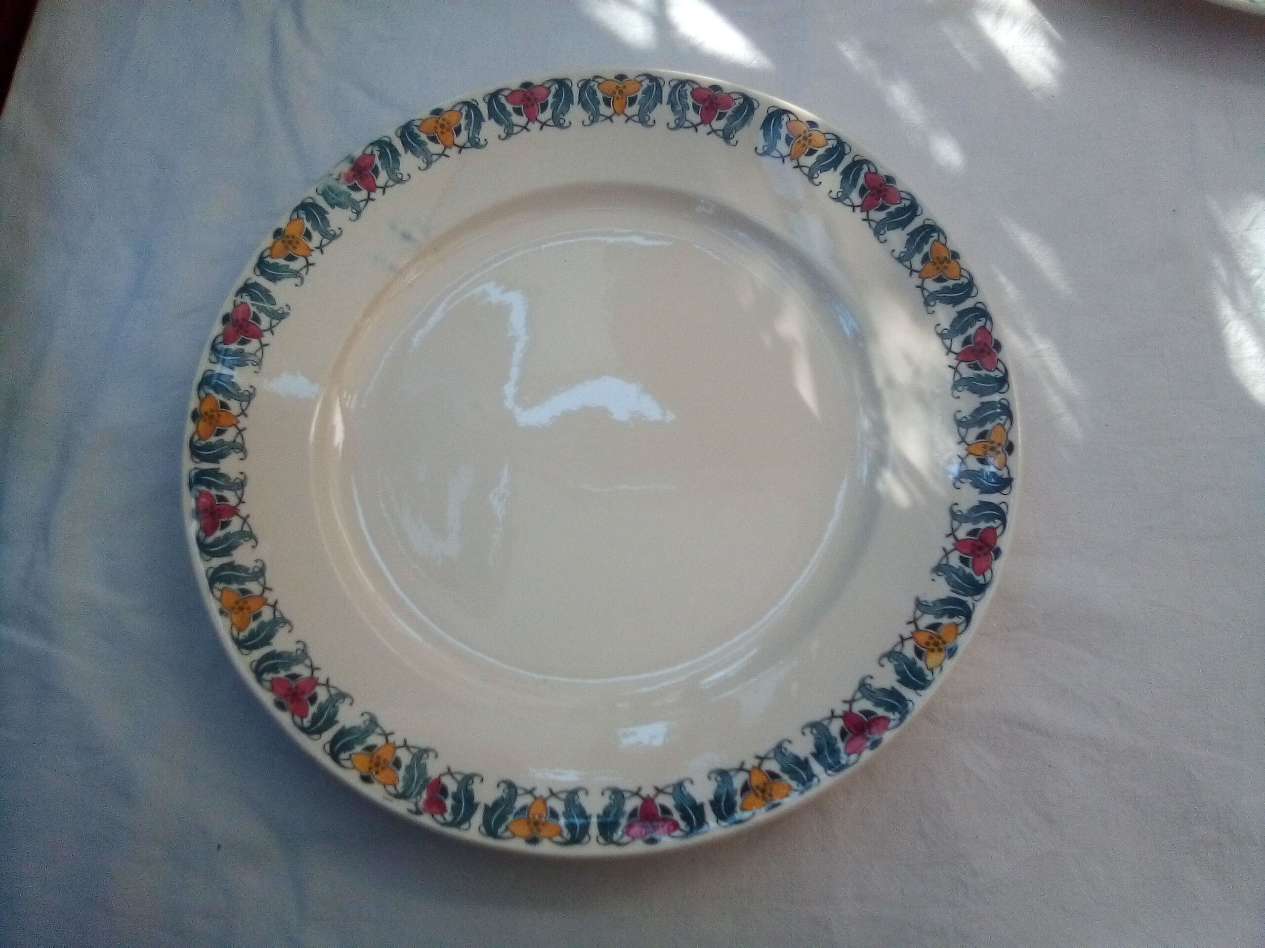 Ensemble de 2 plats Terre de fer Berthe / Longchamp