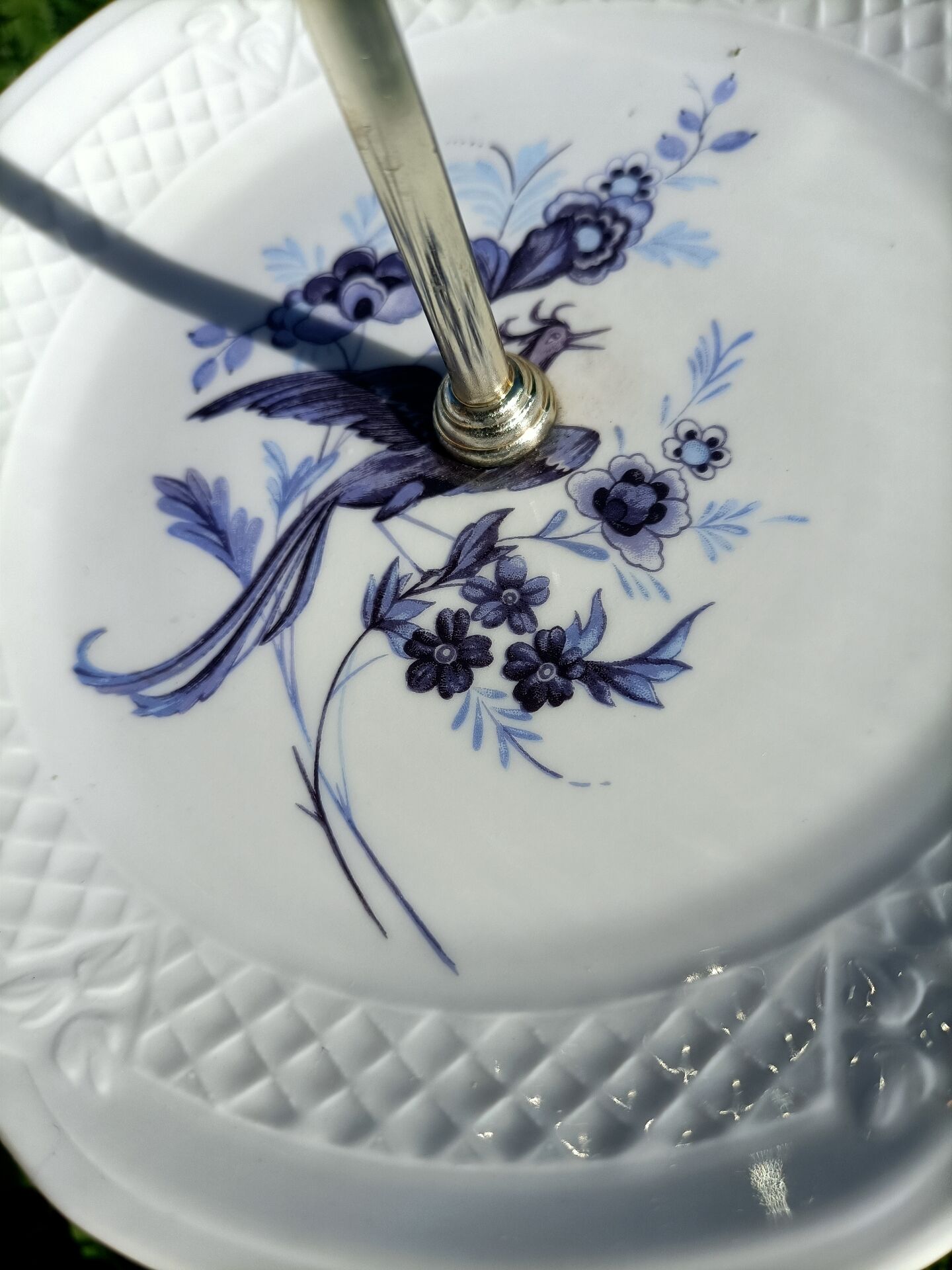 Berry cake stand