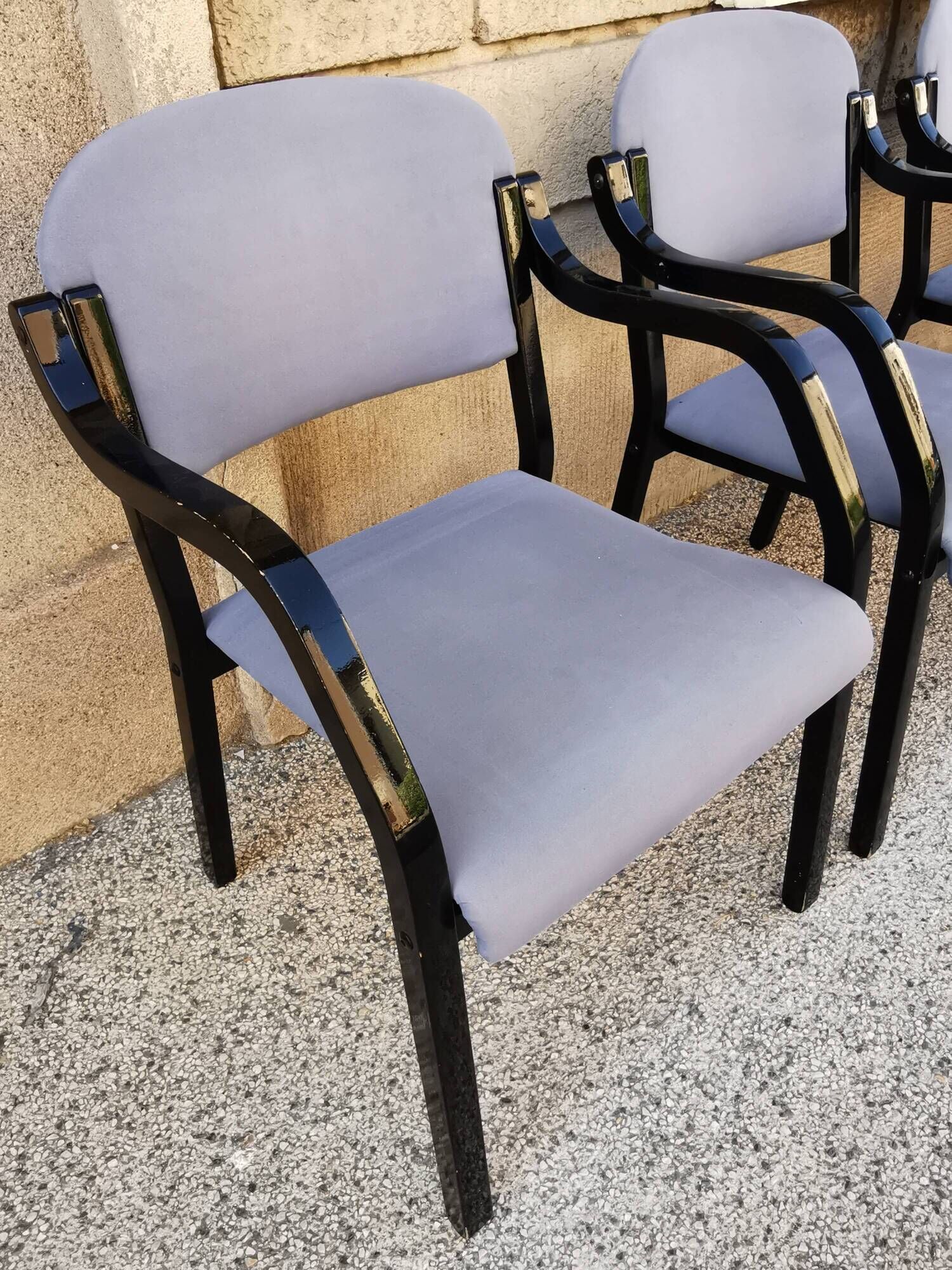 Suite de 4 fauteuils italiens vintage des années 80