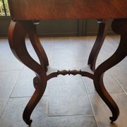 Mahogany burr hairdresser, Restoration period, around 1820.