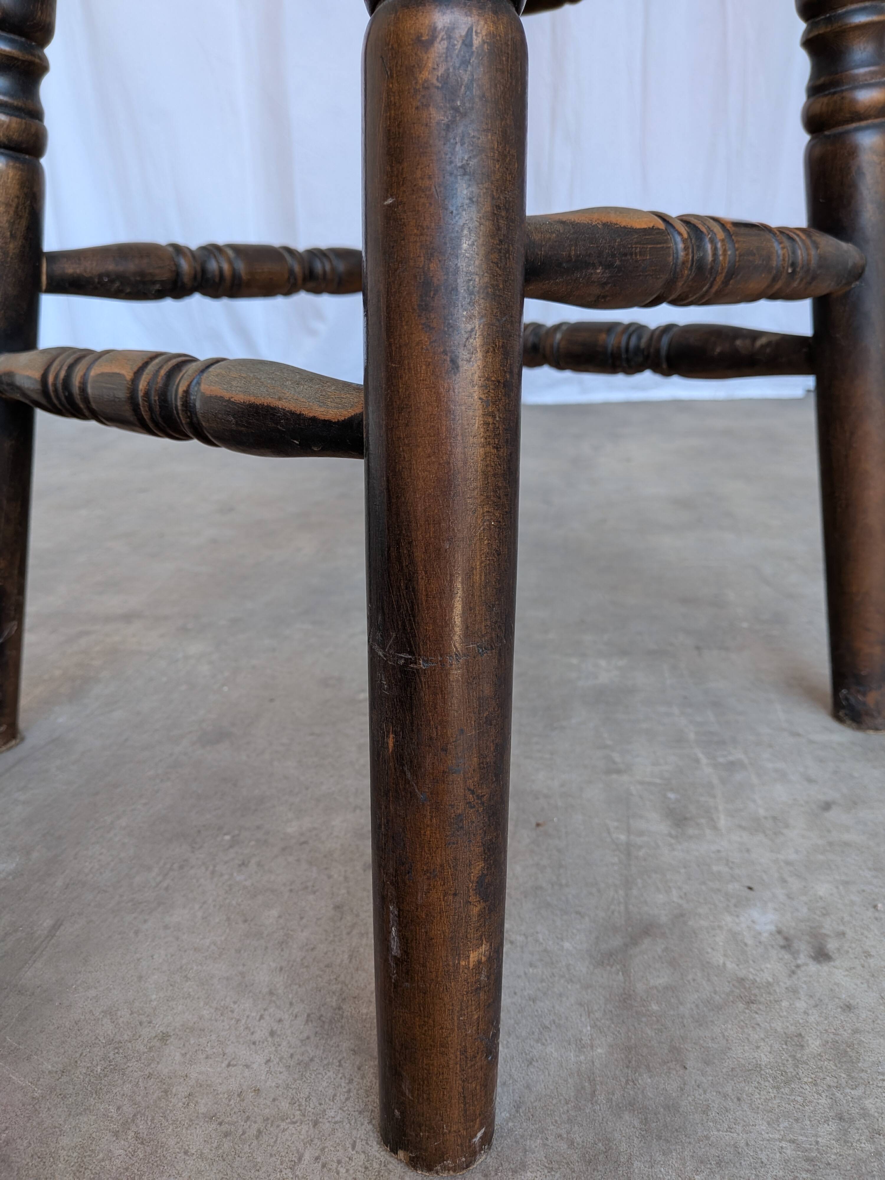 Chaise de bar en bois sculpté vintage : tabouret haut de ferme des années 1970