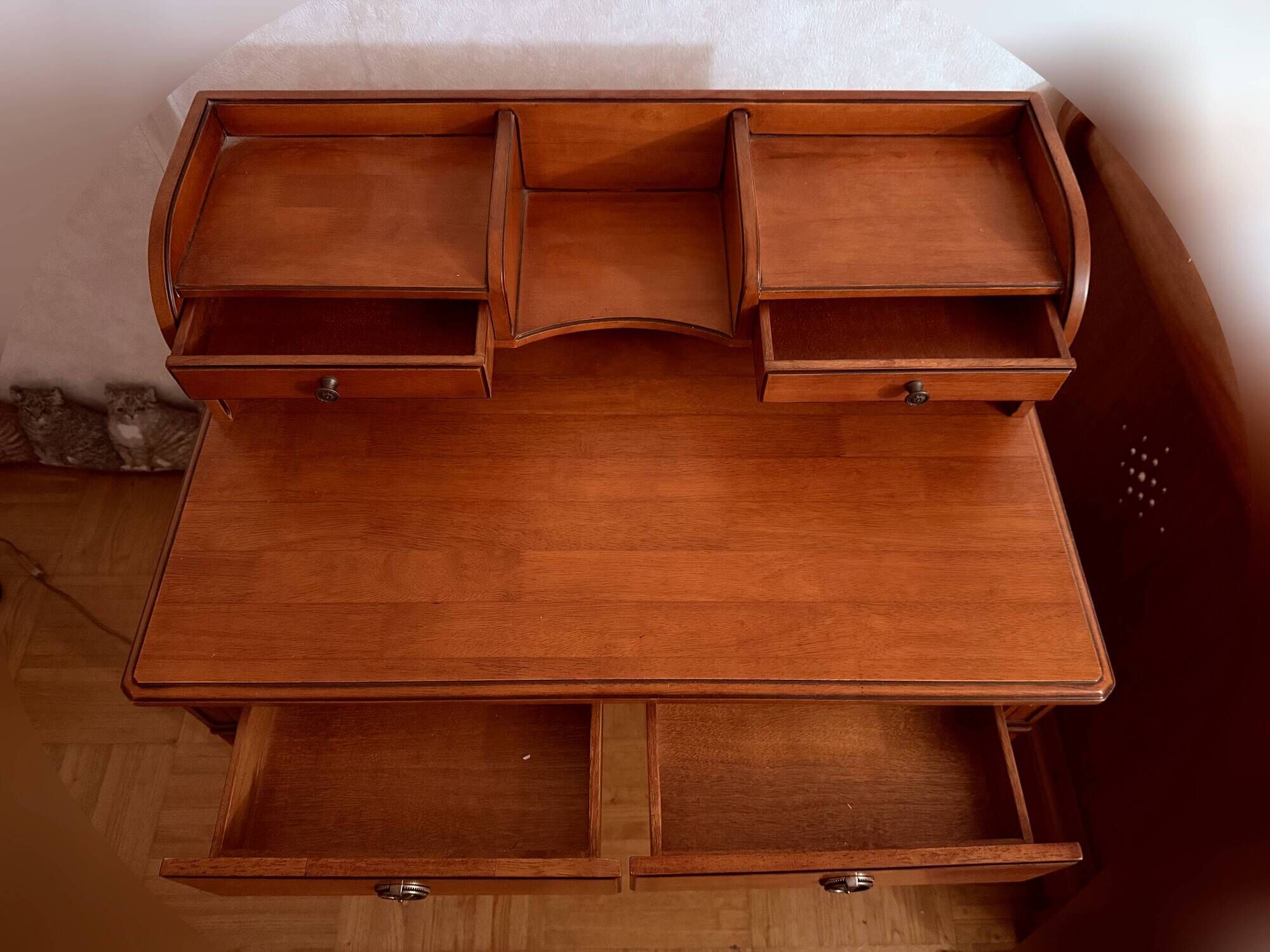 English style writing desk