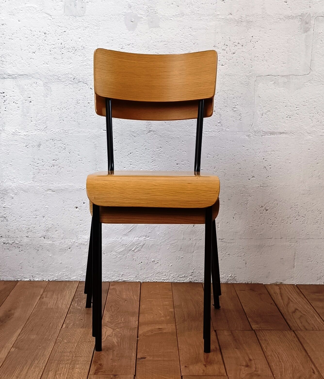 Chaise vintage d'écolier