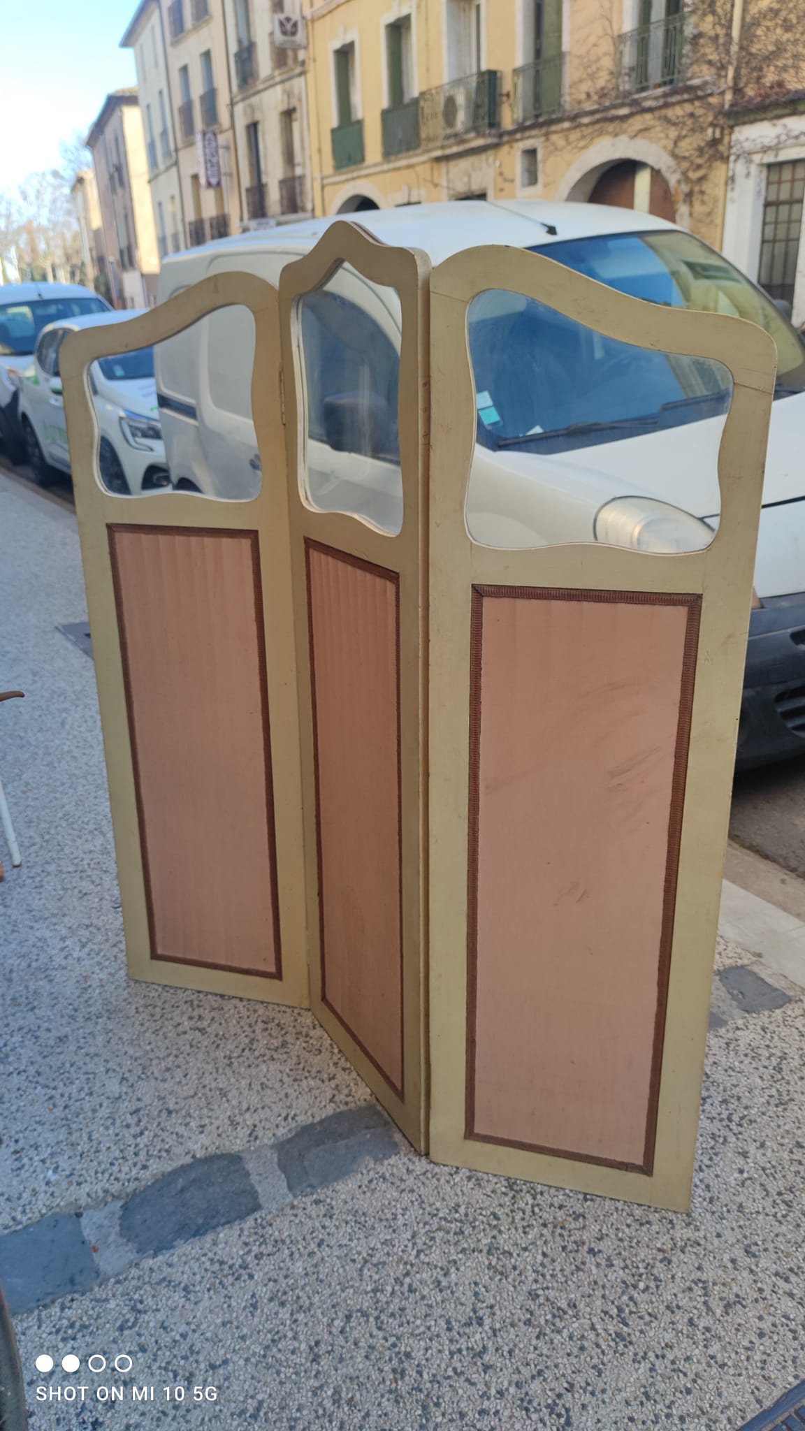 Folding screen or folding screen made of painted wood and painted canvas