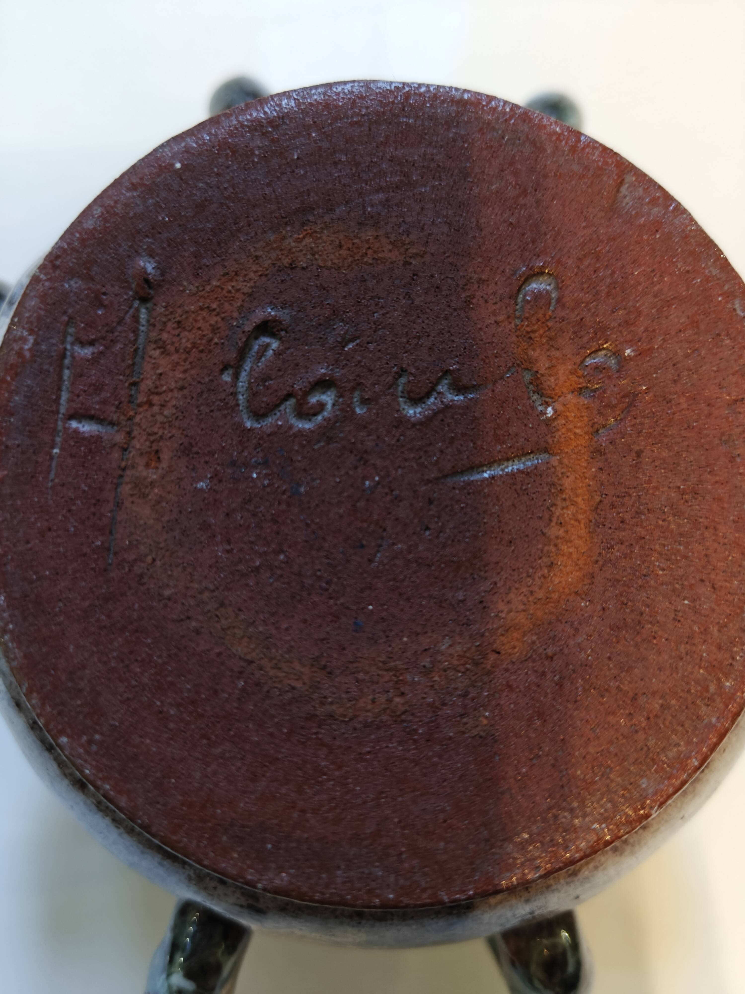 Accolay ceramic cache-pot vase