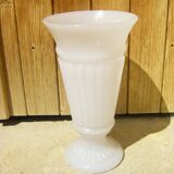 Vase en opaline ancien