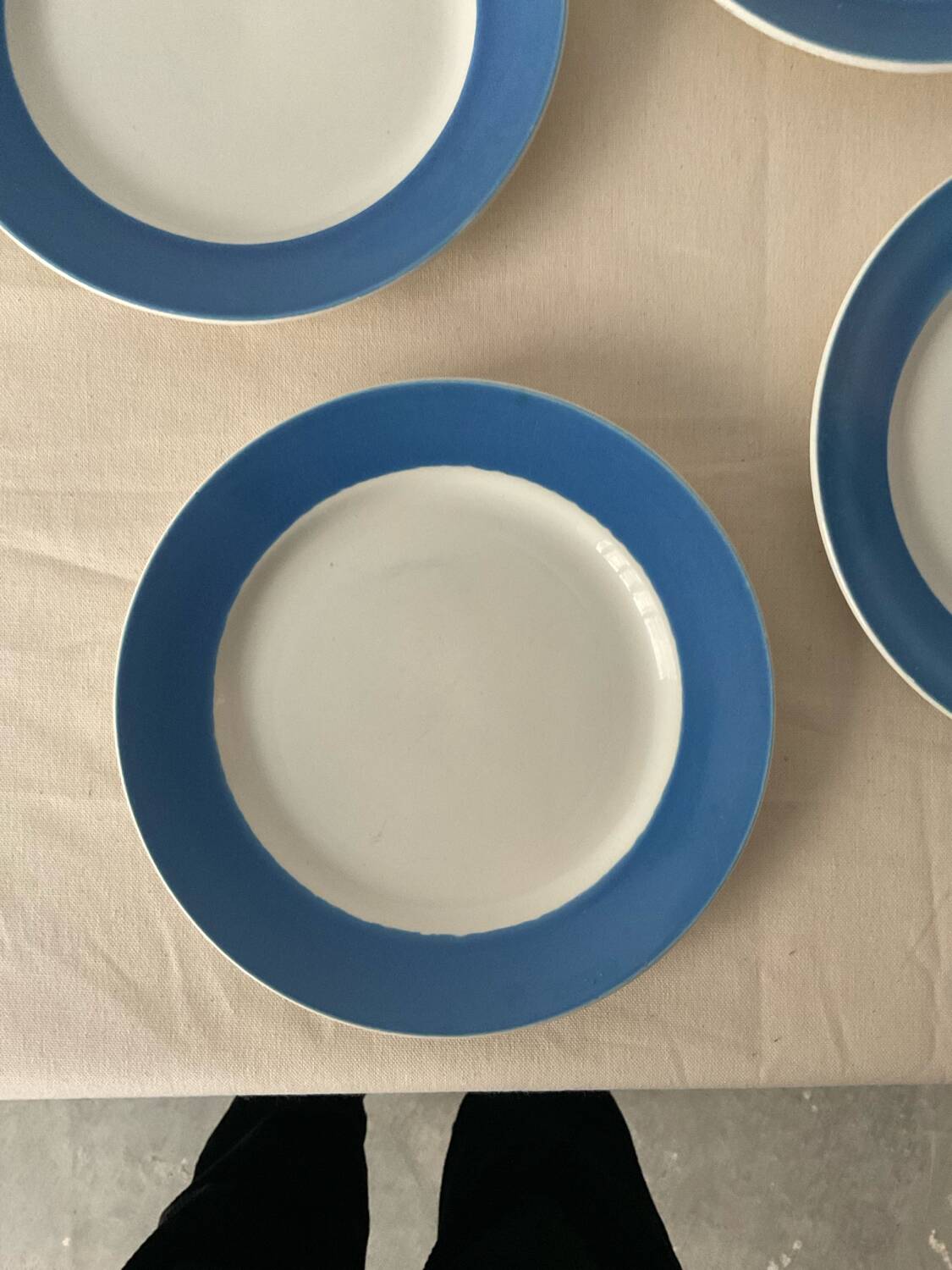 Set of 4 flat plates Luneville – white and blue earthenware