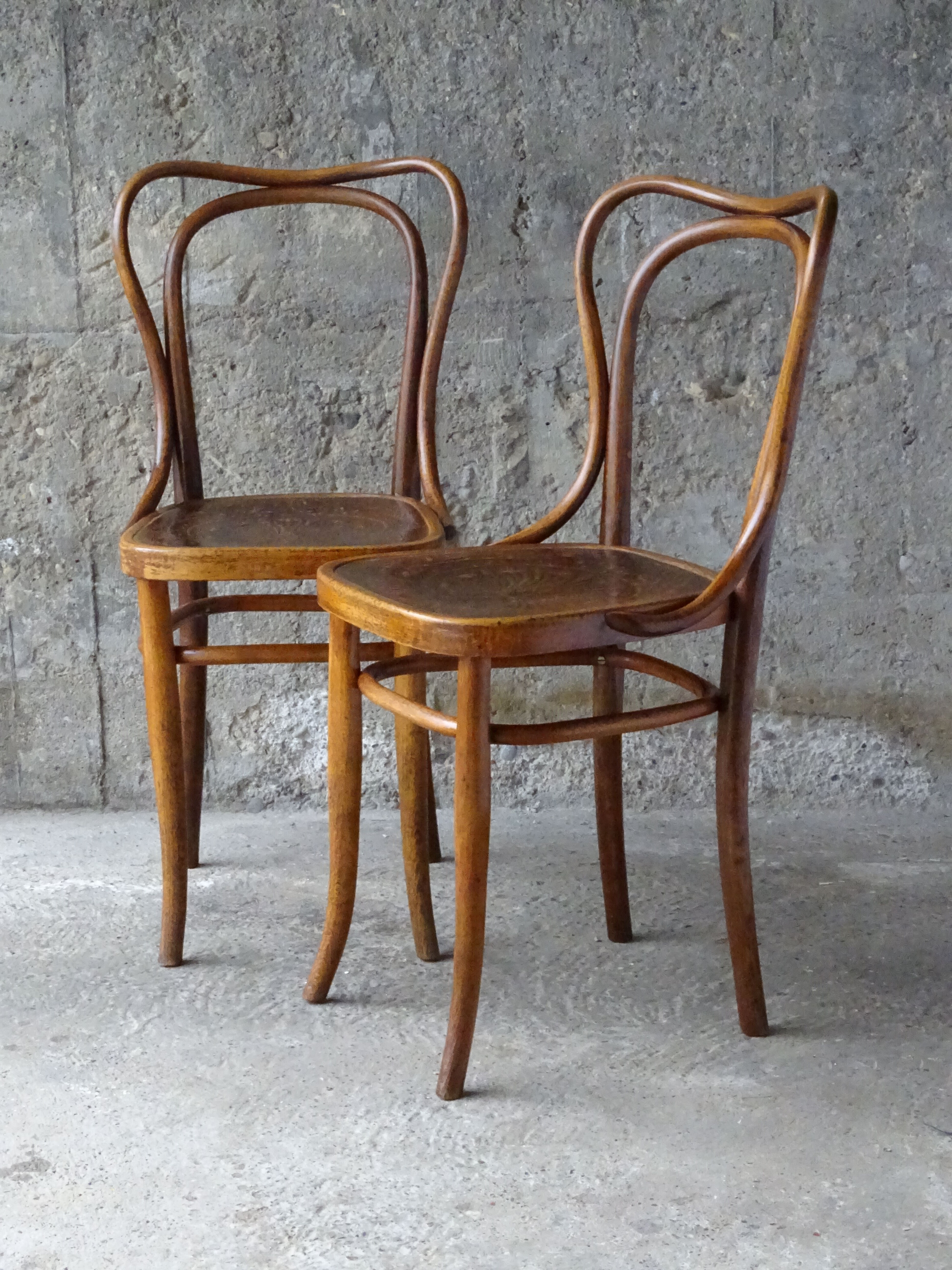 Chaises Kohn N°55 hauteu assise 46 cm
