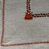Nappe à thé brodée vintage