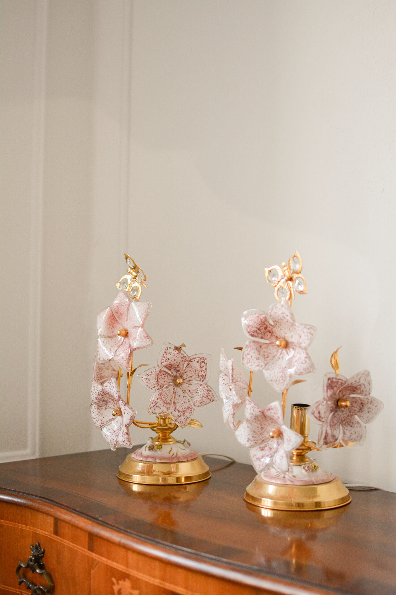 Vintage Murano table lamps, pink blown glass and gold details, pair.