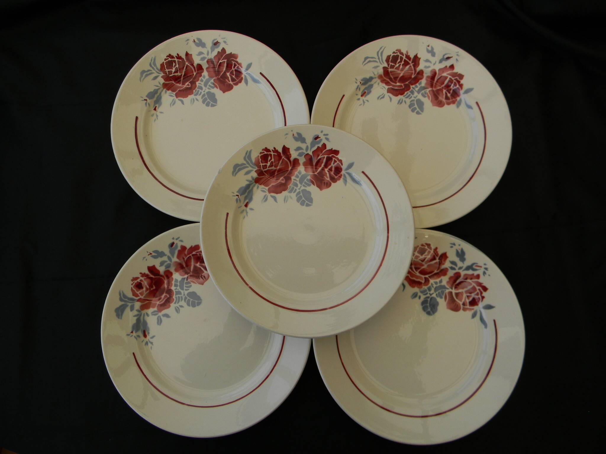 5 flat plates in earthenware from BADONVILLER. Strasbourg model.