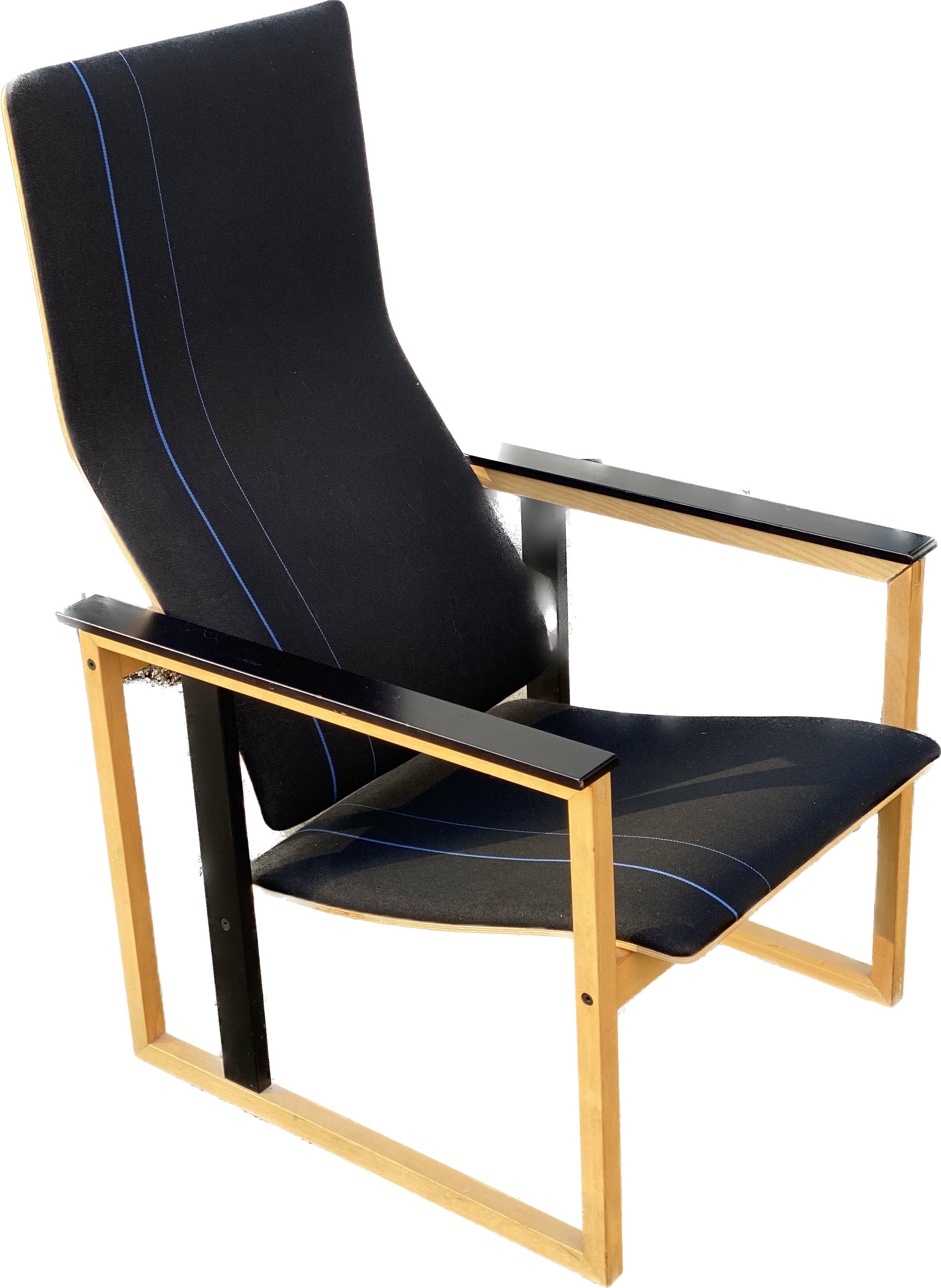 Paire de fauteuils Artza Noirs par Simo Heikkila