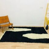 Traditional handmade woolen white-black rug 250cmx150cm
