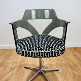 Swivel chair