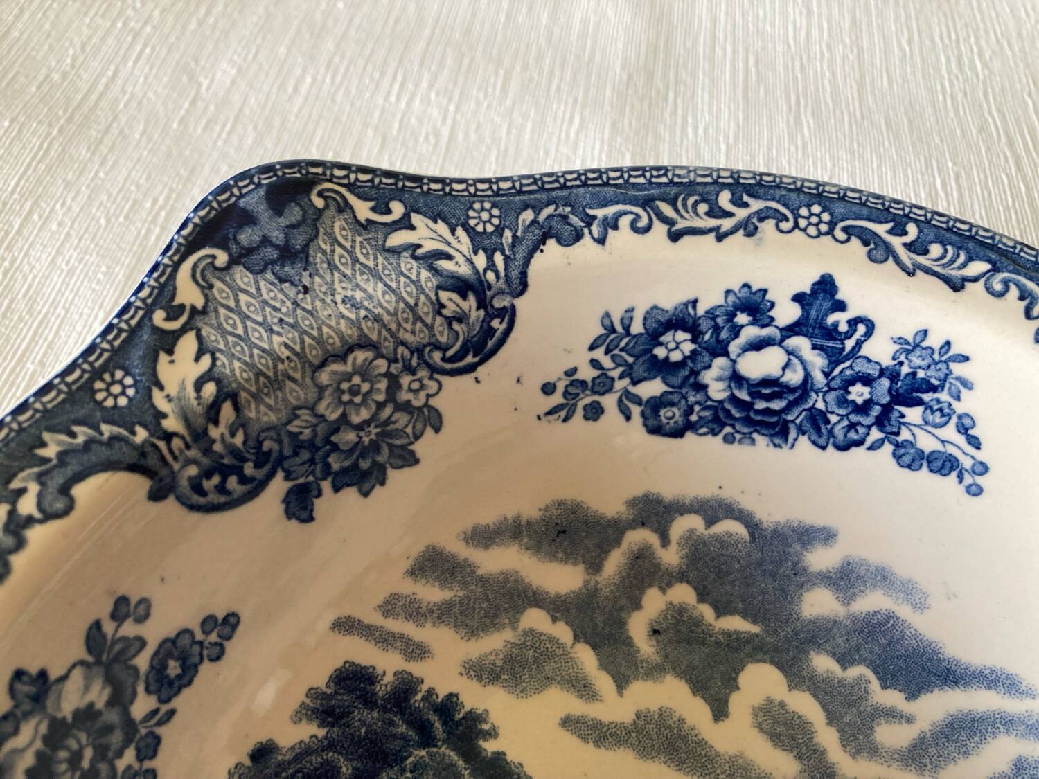 Vegetable dish (small) Johnson Bros England Old Britain Castles / Ruthin Castle