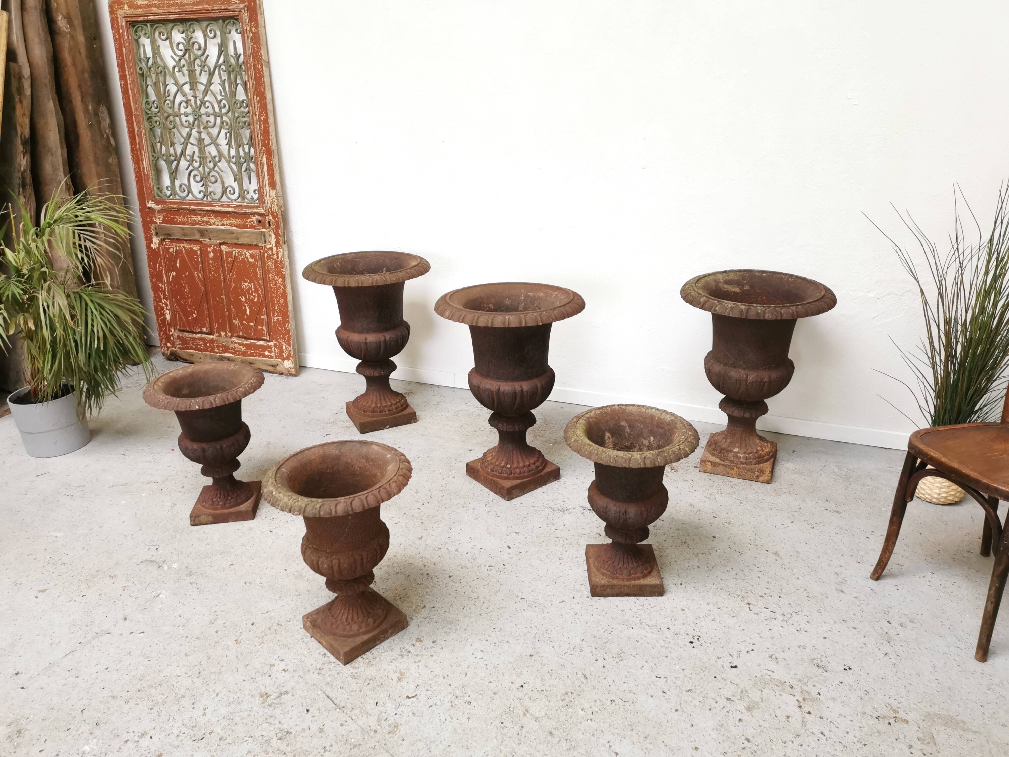 70cm cast-iron Medici vase