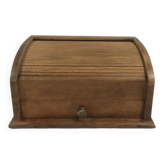 Wooden cigarette box