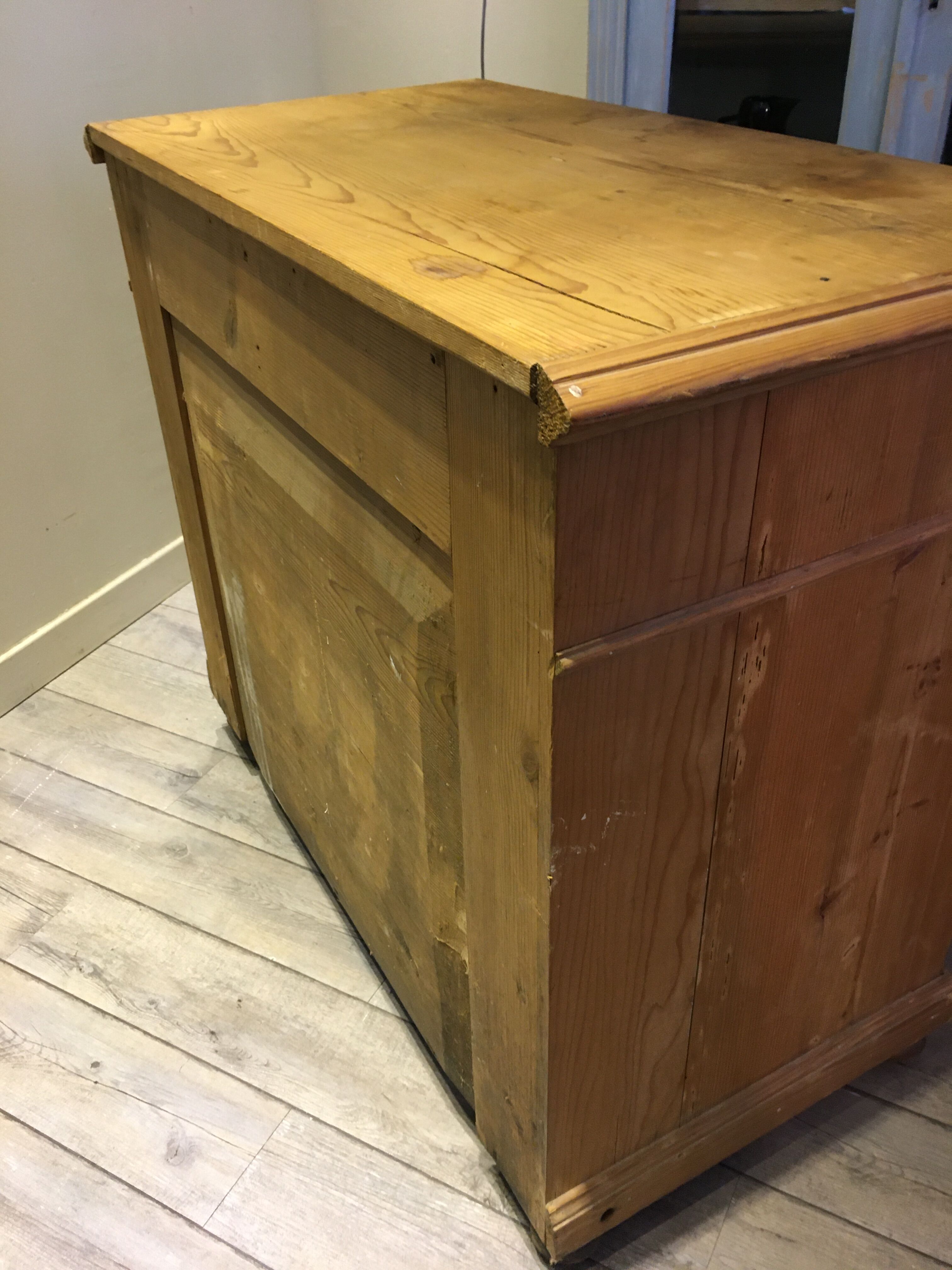 Old English chest of drawers
