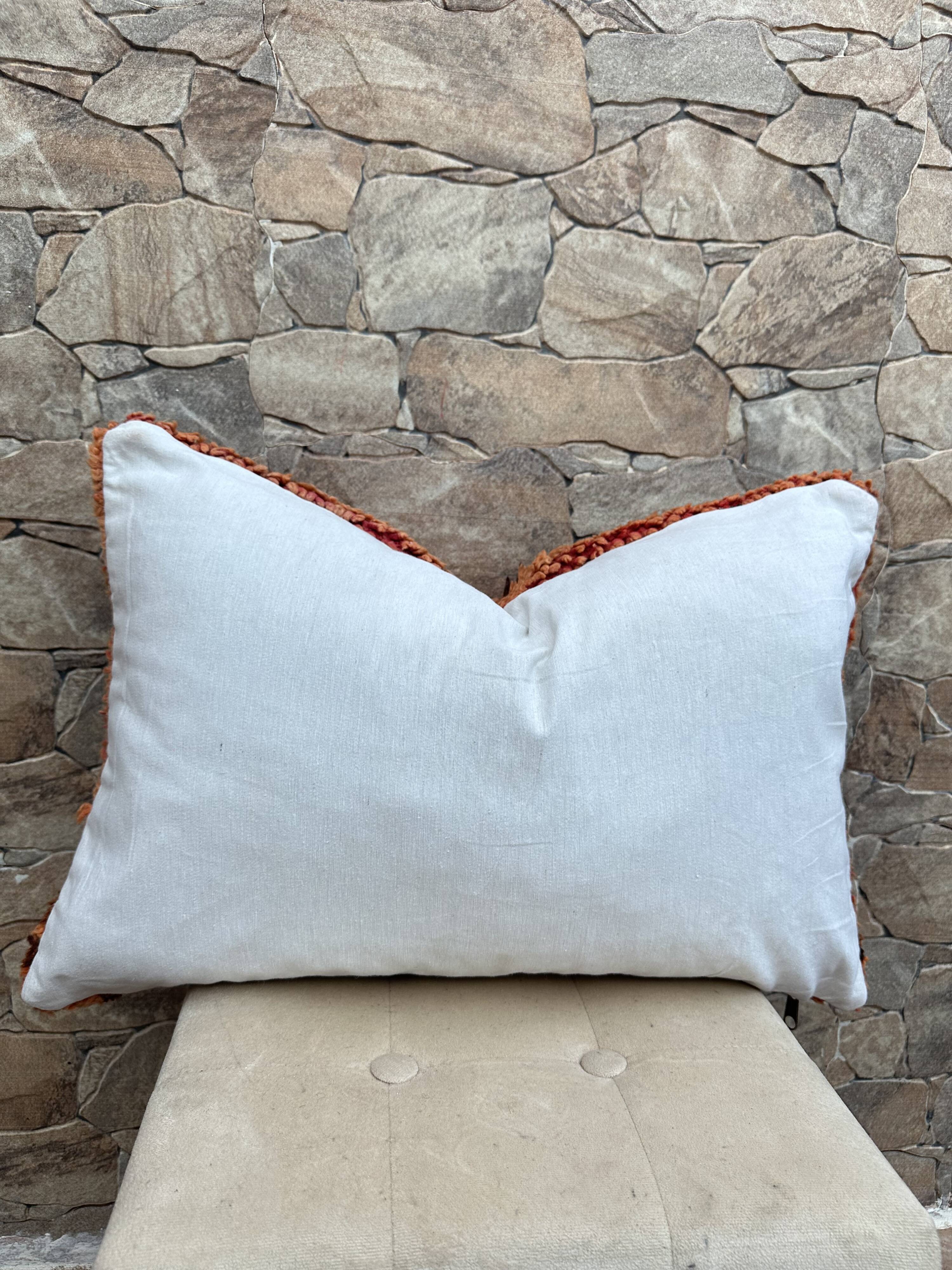 Beautiful vintage Berber Kilim cushion from Morocco