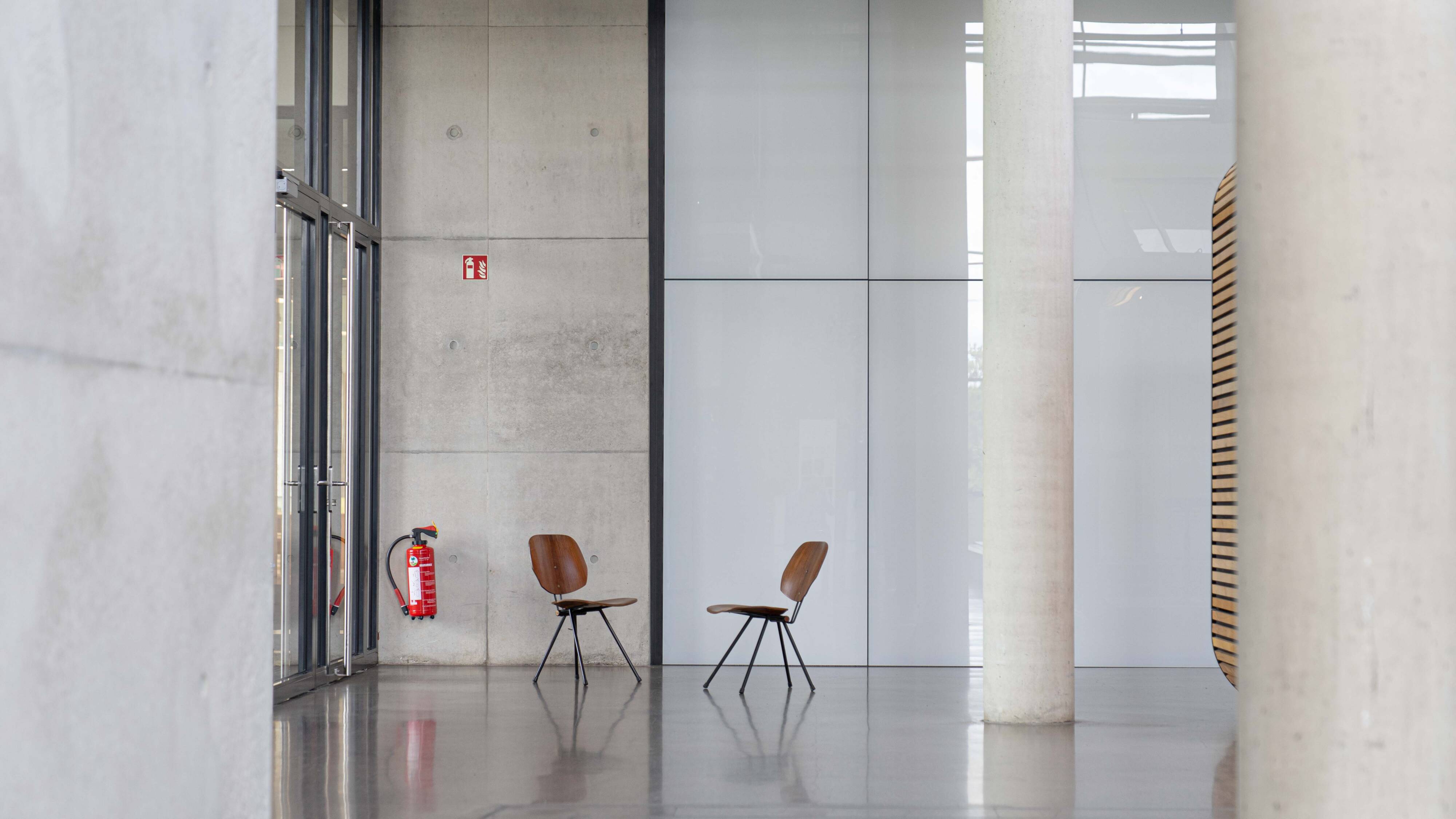 PAIR FOLDING-CHAIRS S88 BY OSVALDO BORSANI FOR TECNO