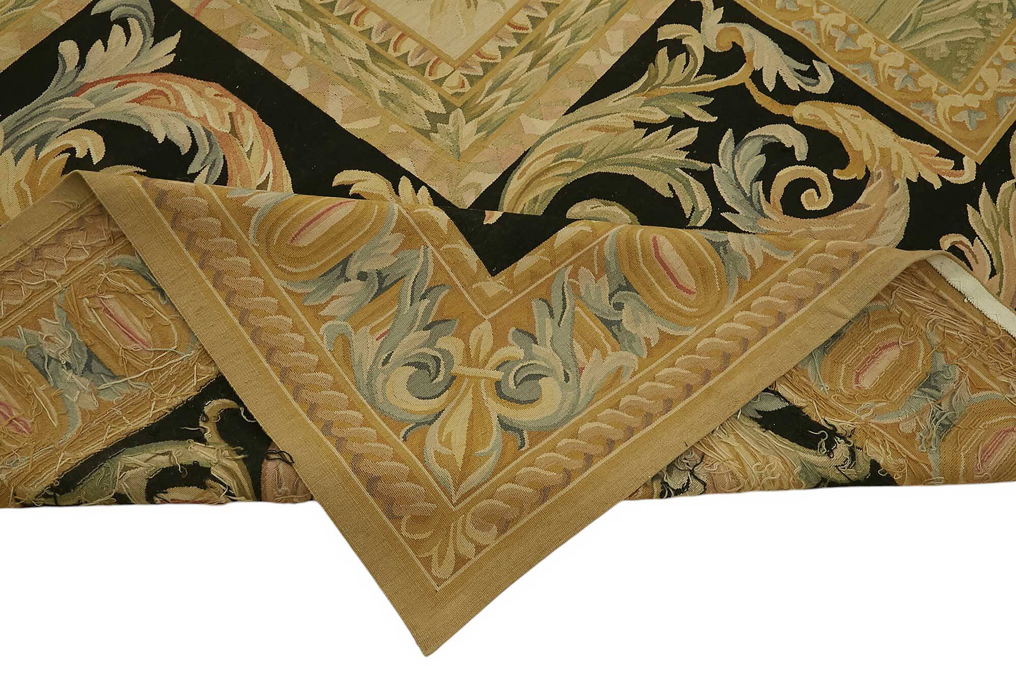 Handmade European Vintage Aubusson Kilim 370 cm x 446 cm