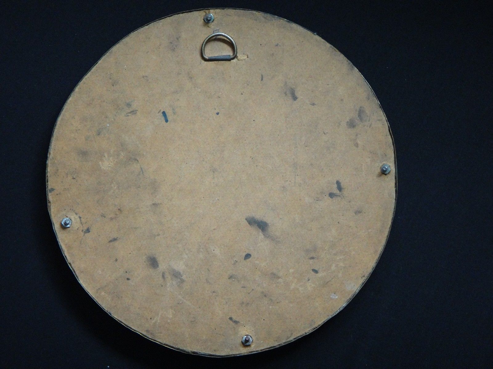 Old round oriental mirror in chiseled brass 29cm