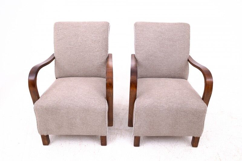 A pair of Art Deco armchairs designed by J. Halabala from the 1930s, Czechoslovakia. After renovation.
