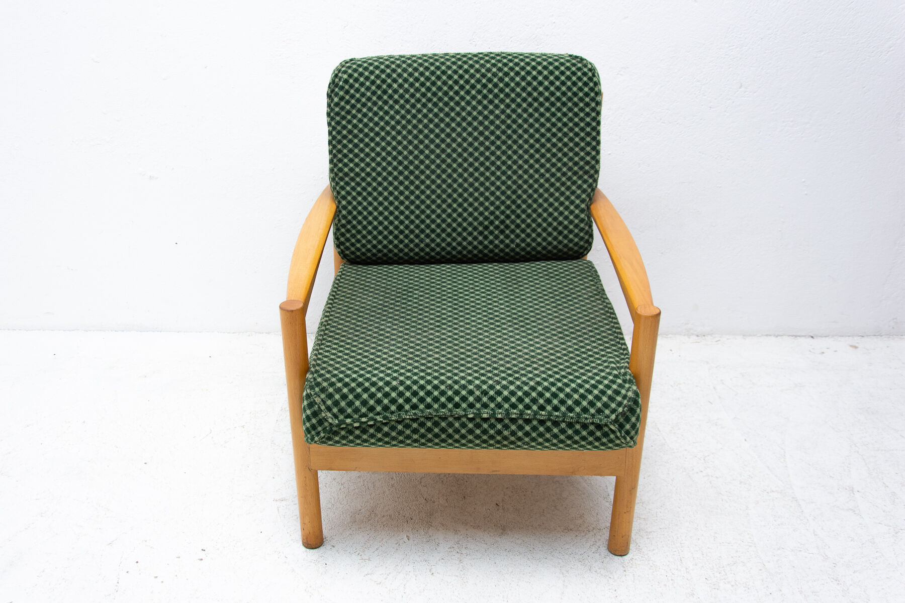 A pair of mid century Scandinavian style armchairs, 1970´s