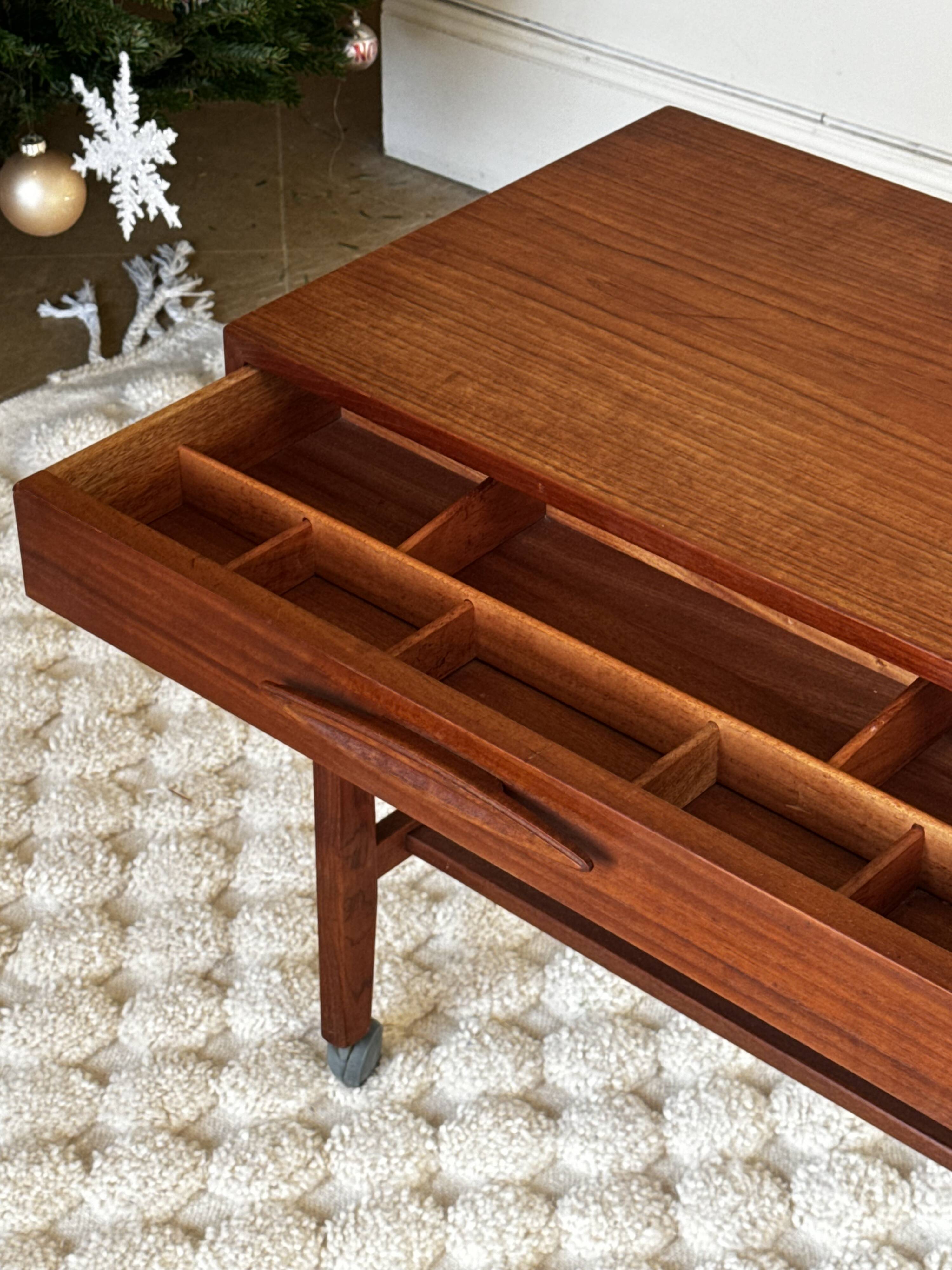 Vintage Scandinavian teak side table from the 1960s "Jytte"