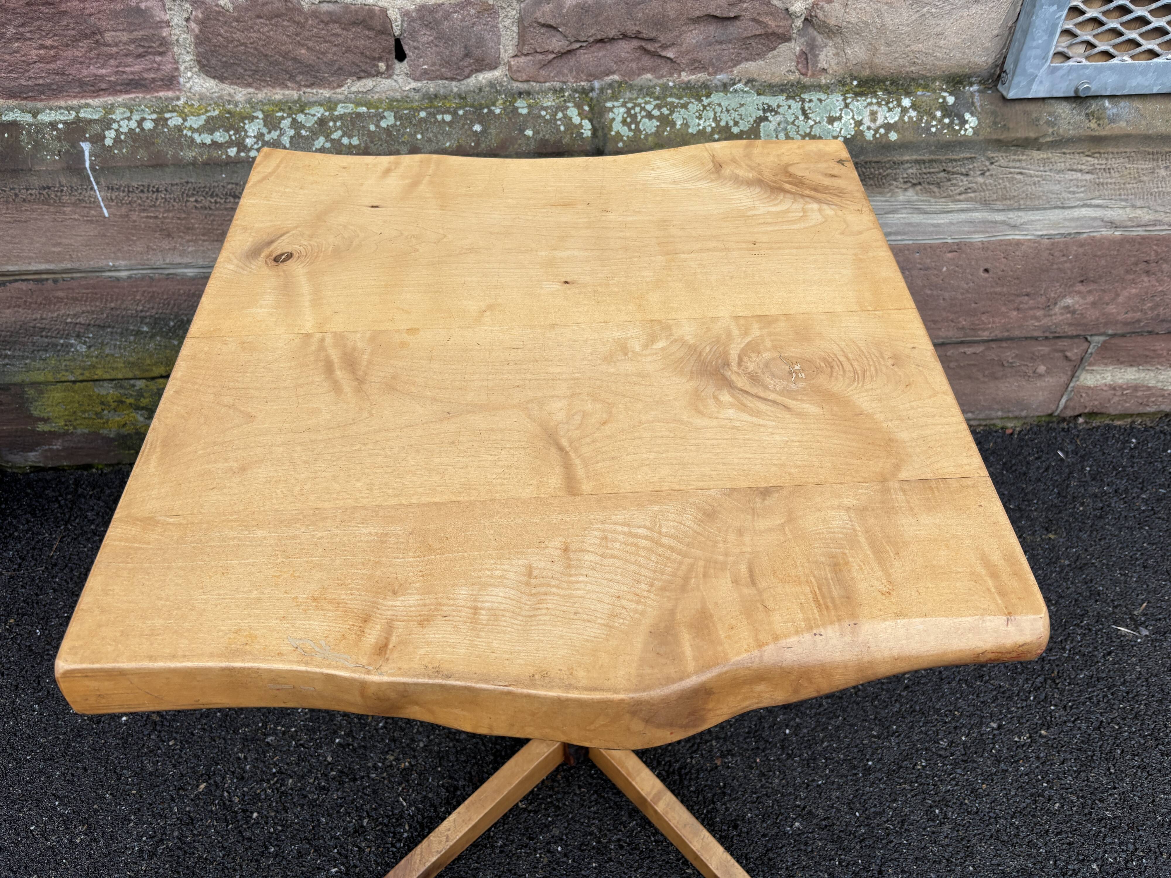 Table Bistrot en Orme vintage