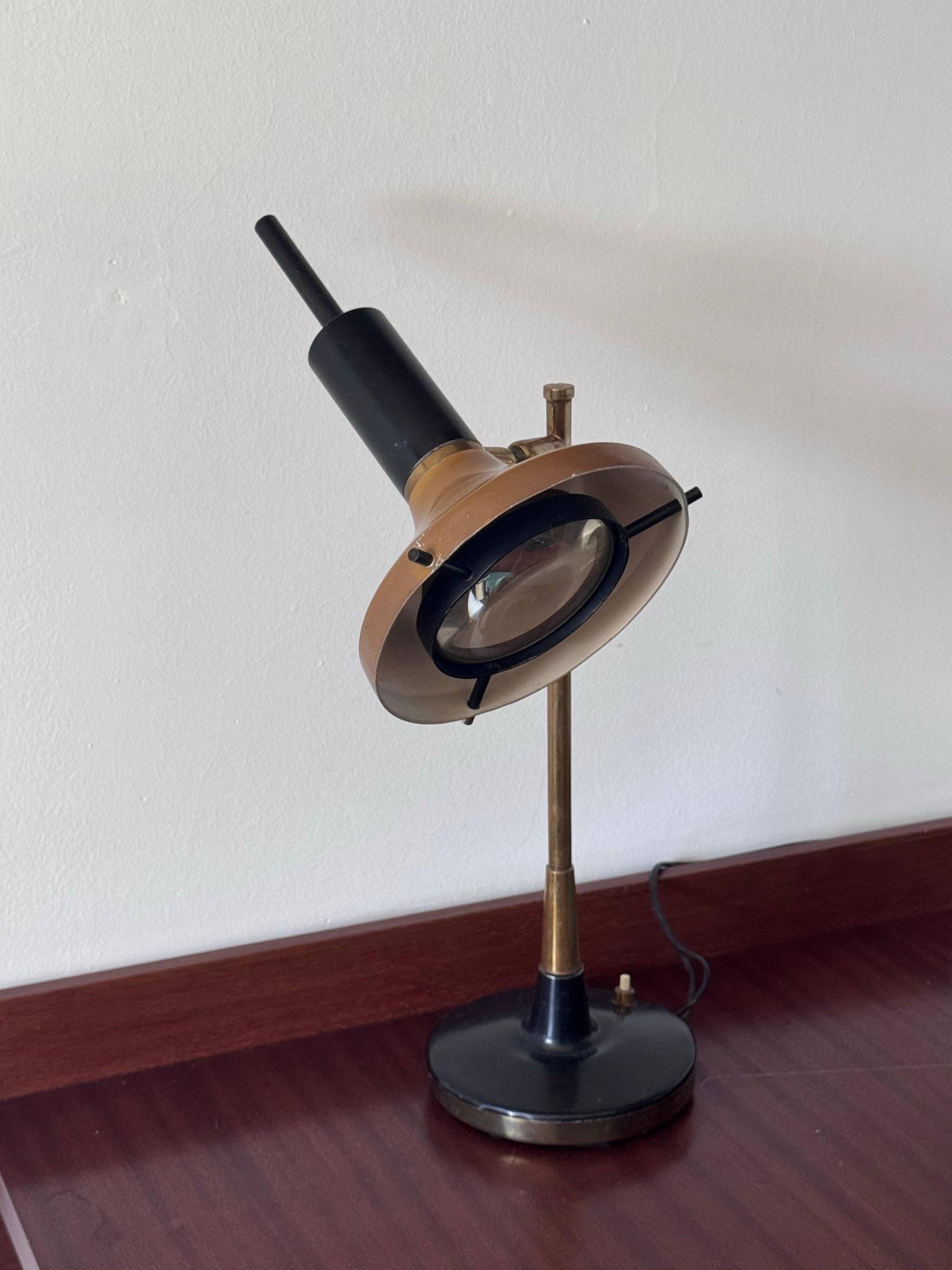 Lampe de table Mod. 553 par Oscar Torlasco pour Lumi, design italien collectible