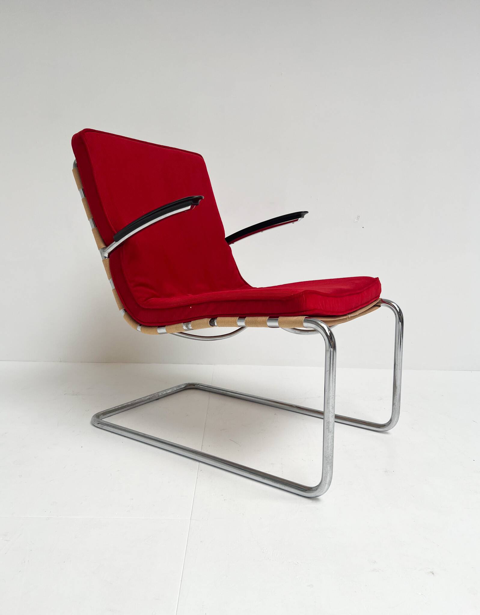 Zeer unieke Gispen 411 fauteuil uit de 1930’s. Uniek, omdat dit model sinds