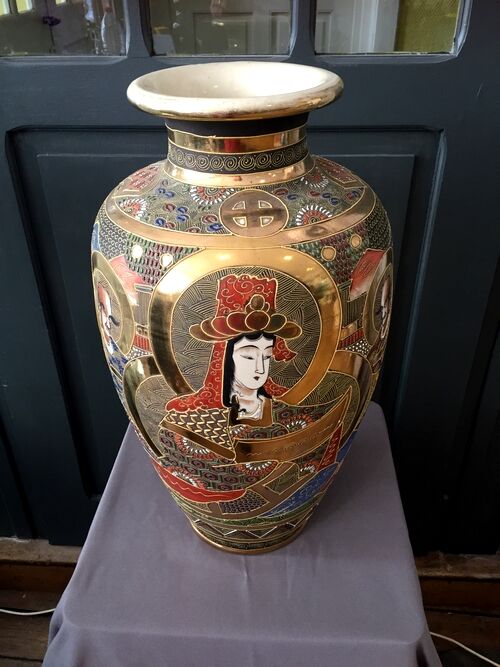 Japanese vase satsuma