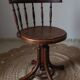 Fauteuil de bureau pivotant en bois années 20