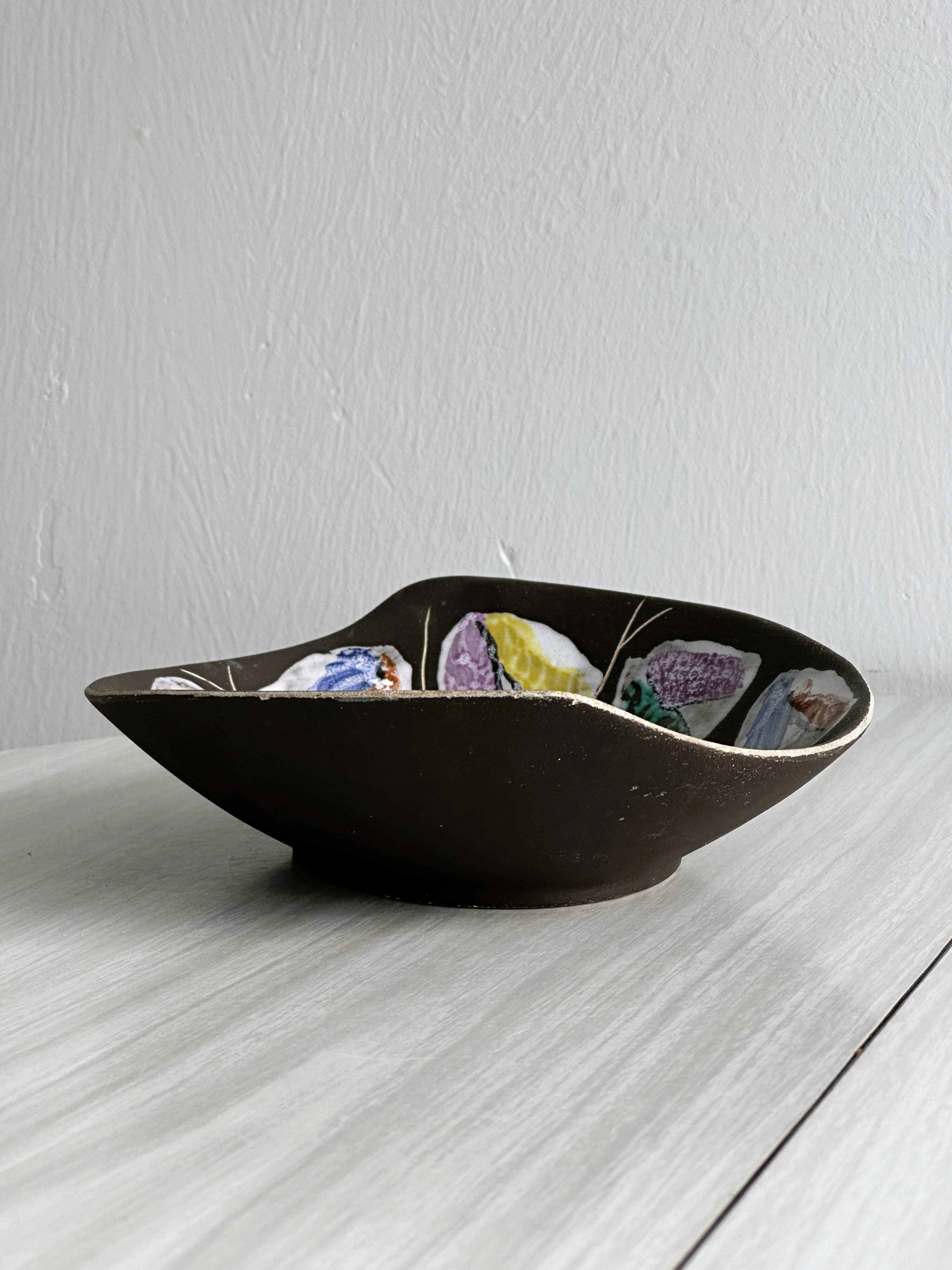 Dish, hand-painted ceramic basket, artistic design.
