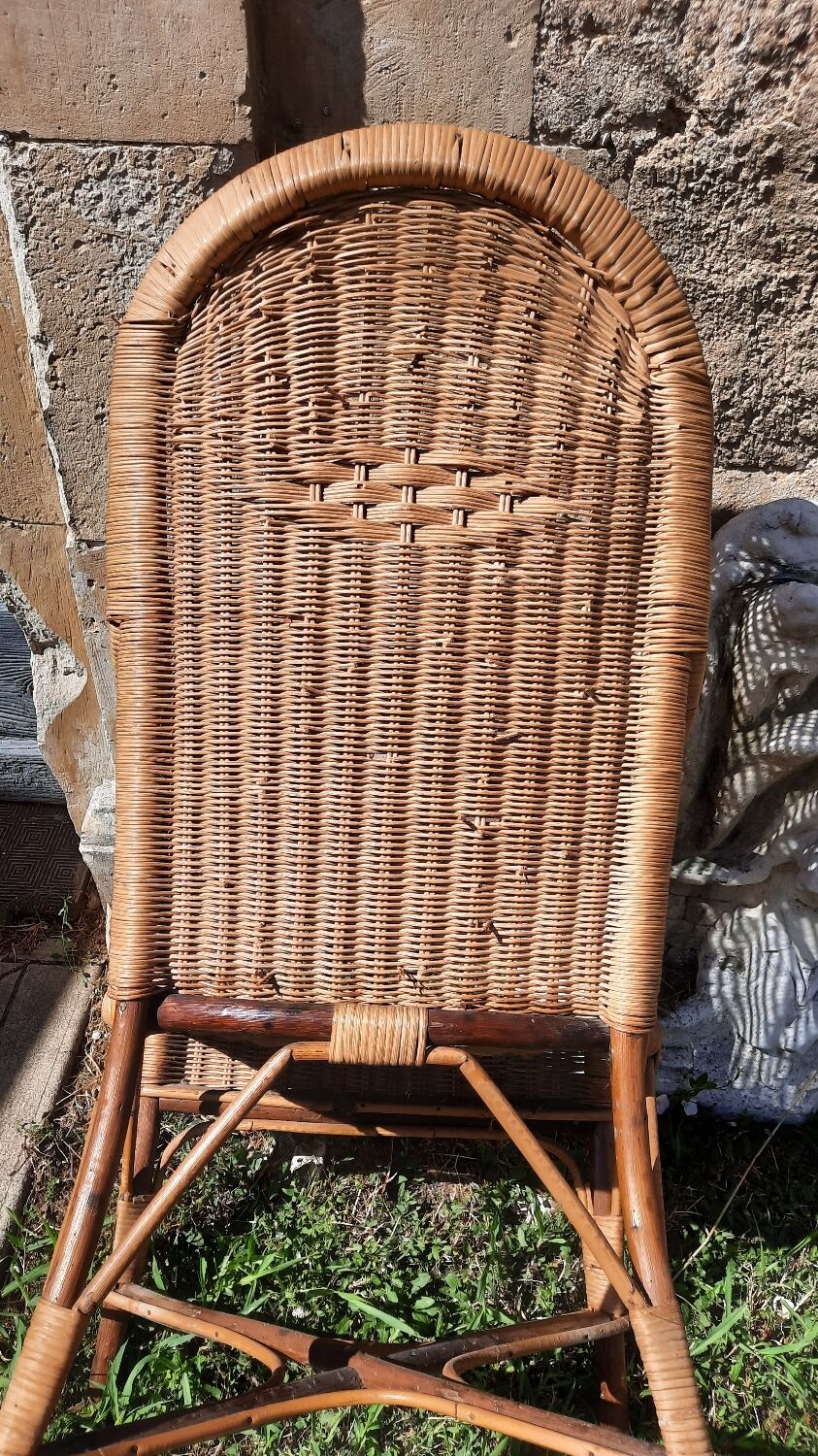 Set of 4 wicker and rattan armchairs