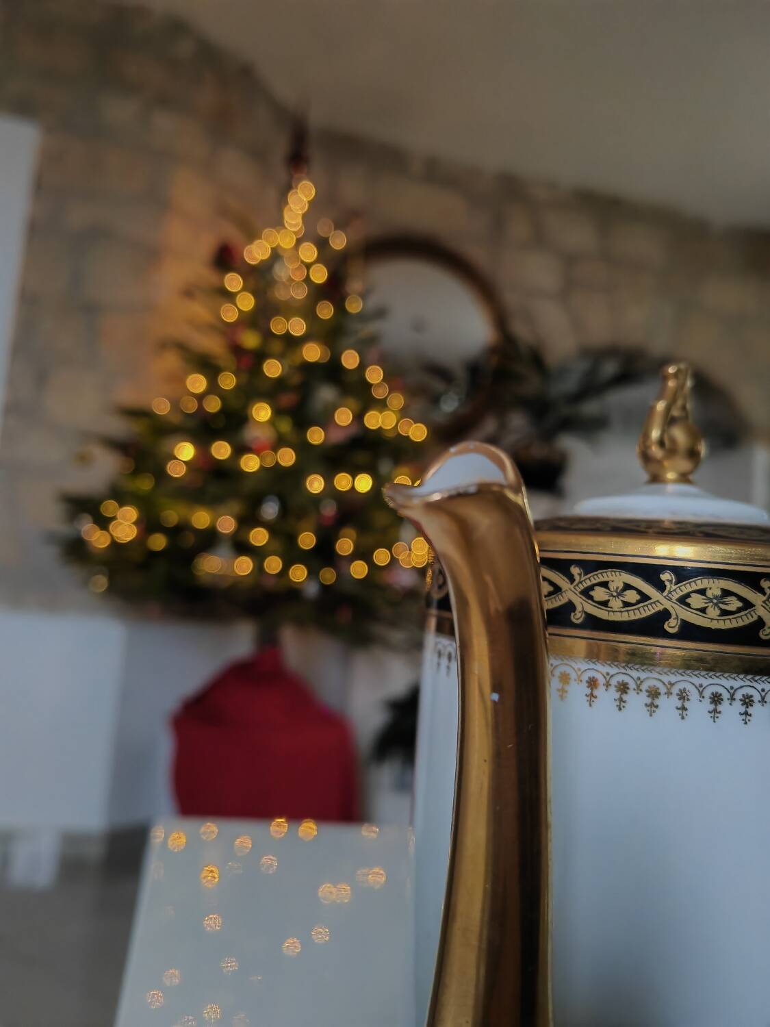 Chabrol and poirier coffee maker