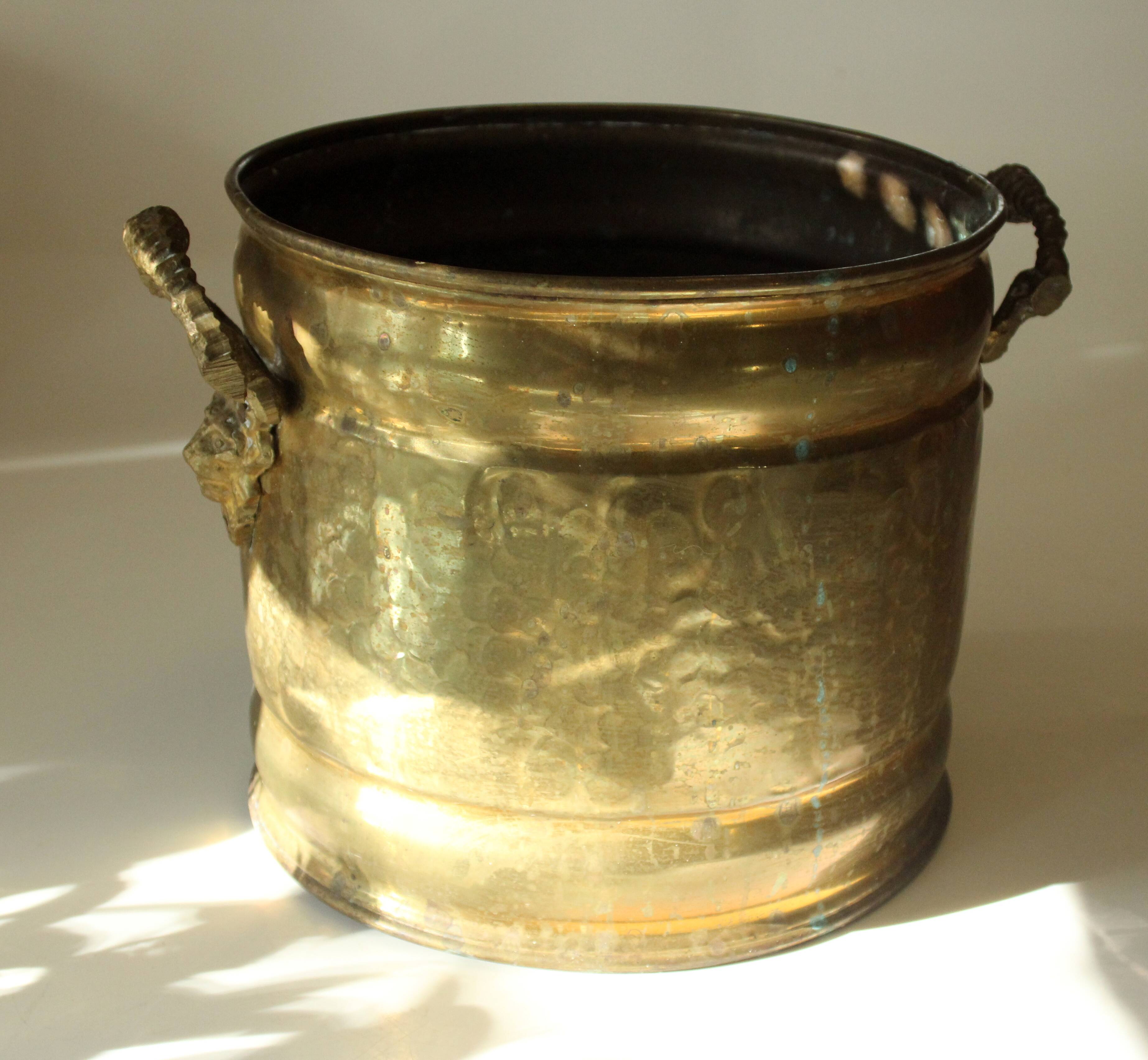 Large brass planter, Boho-style, Vintage